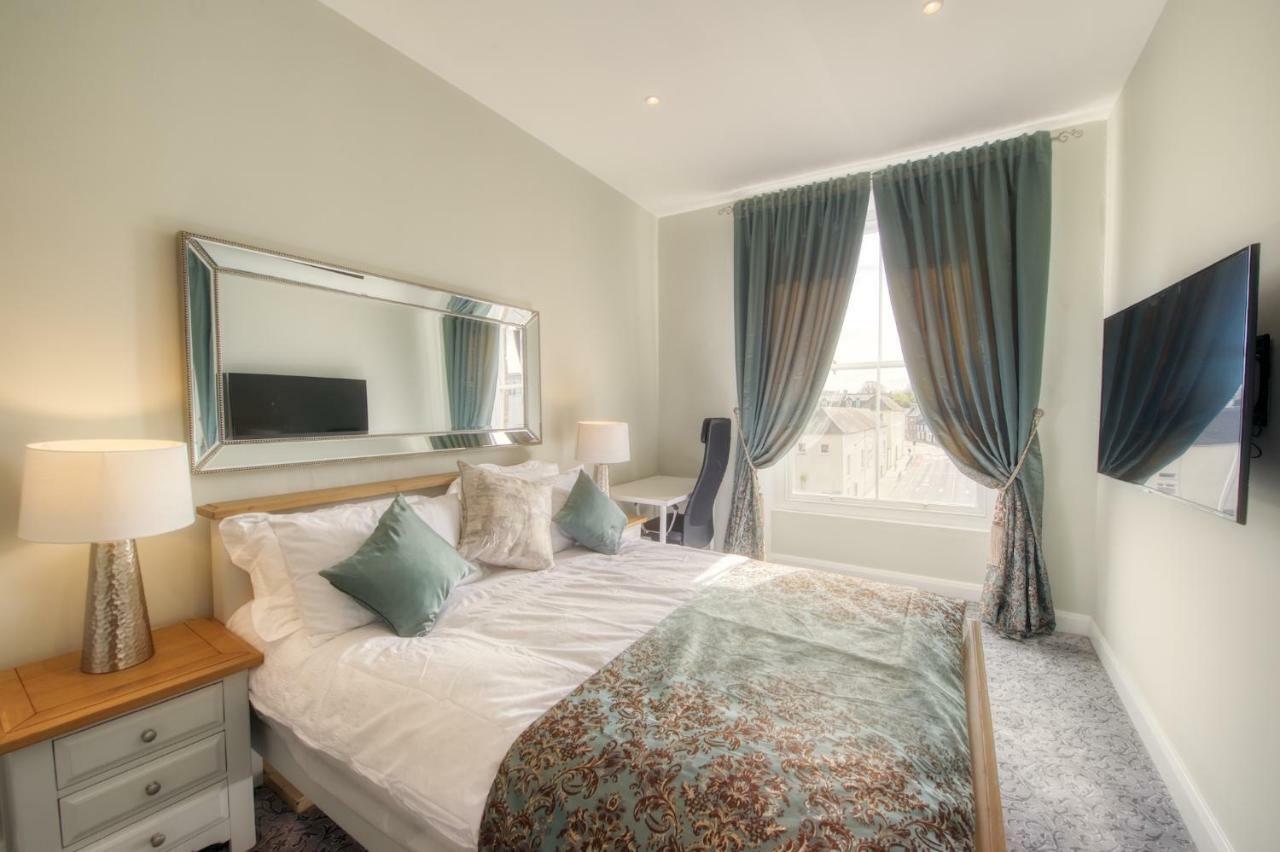 ホテルThe Townhouse コーク エクステリア 写真