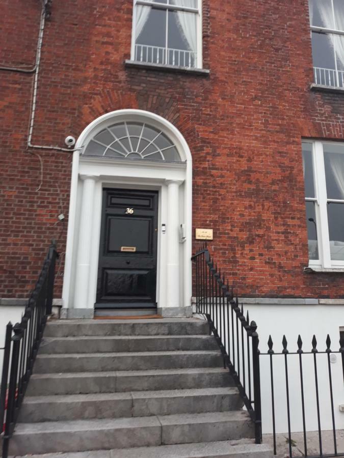 ホテルThe Townhouse コーク エクステリア 写真